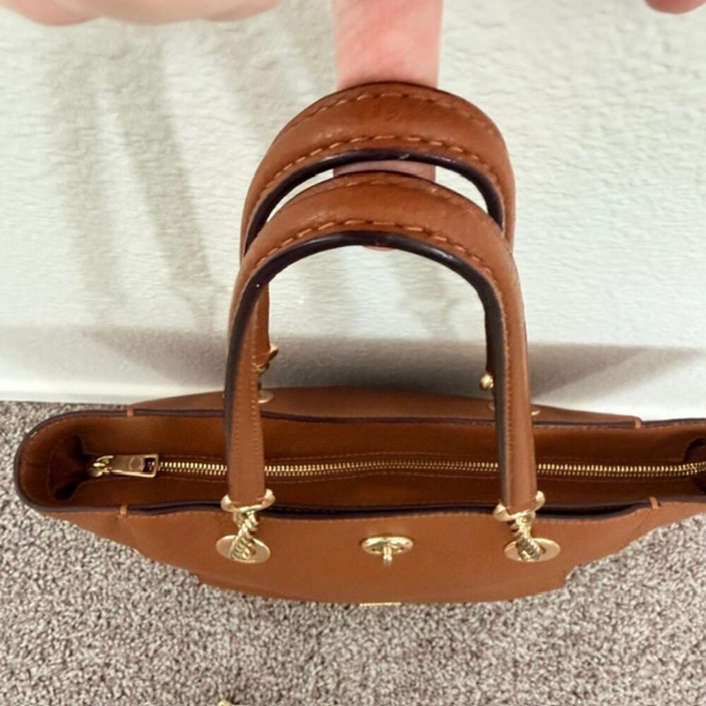 Coach Turnlock Gold Chain Tote Saddle Brown Polished Pebble Leather Gold No Tag - Picture 5 of 16